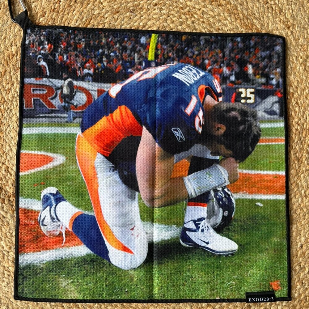 RARE! Goated Golf Towel (Tim Tebow) With Goated Golf The Gator Blade Headcover - Picture 4 of 11
